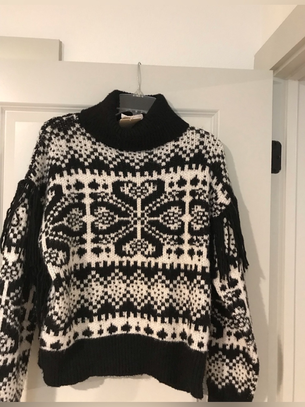 NWT-Elie Tahari Black & White Nordic Fringe Turtleneck Sweater